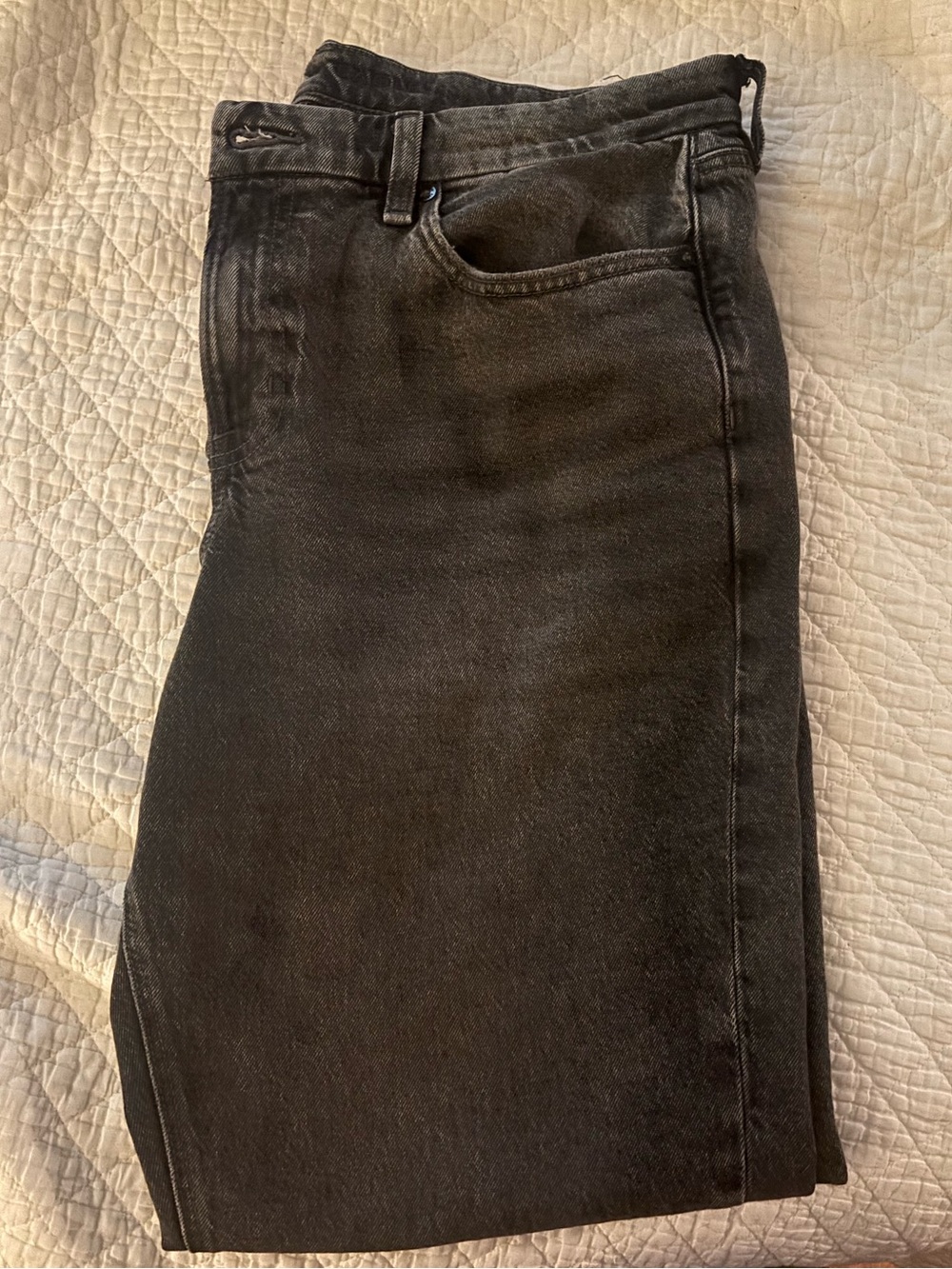 American Eagle Outfitters Straight Leg Jeans in Washed Black